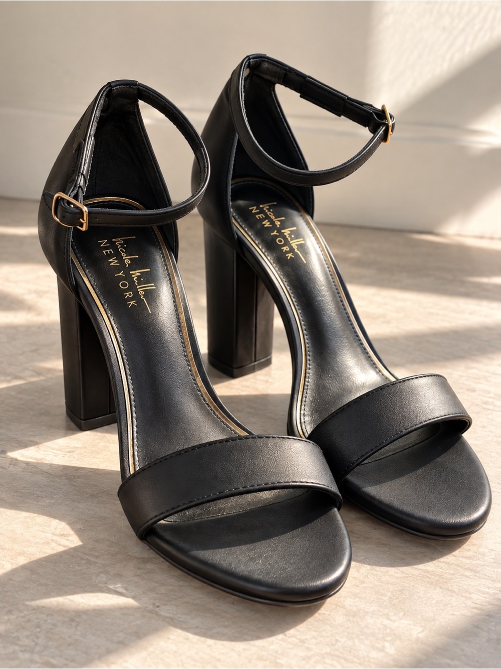 Nicole Miller Black High Heels Chunky Heel Pumps Size 7.5